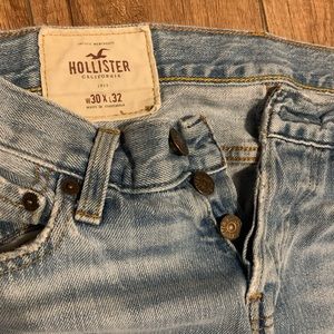 Men’s Hollister light coloured straight leg jeans